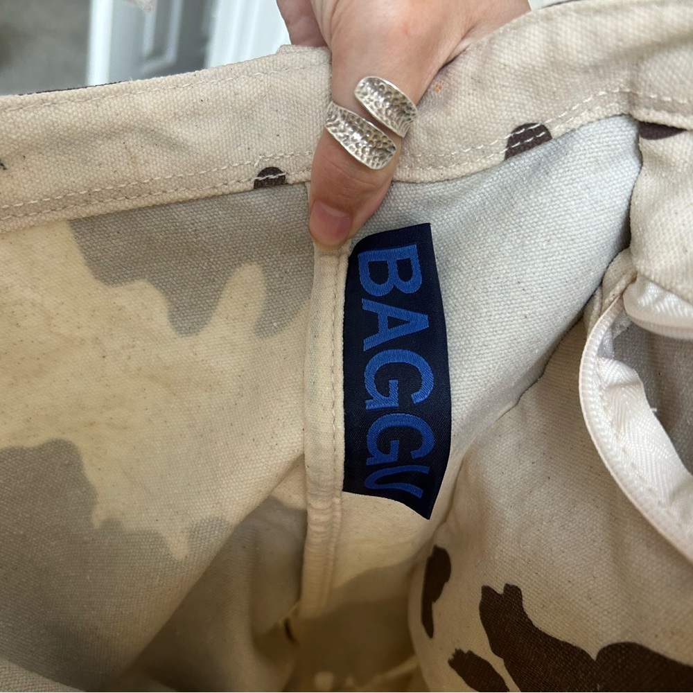 Baggu Cow Tote - Picture 4 of 8